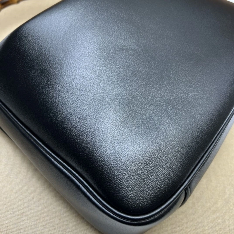 Gvc*1 top handle bags 4036b-0069