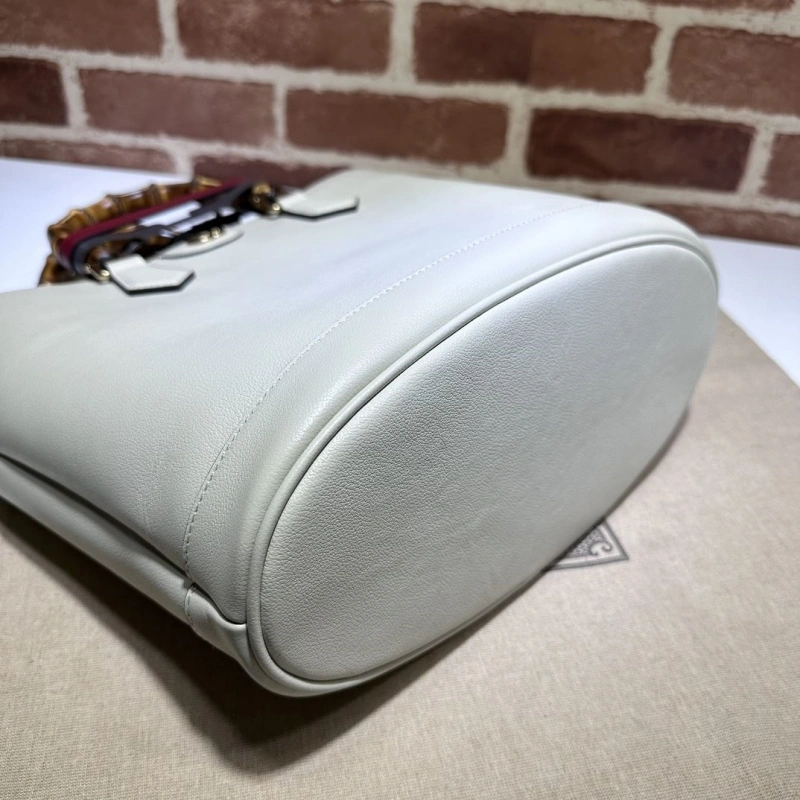 Gvc*1 bucket bags 4036b-0409