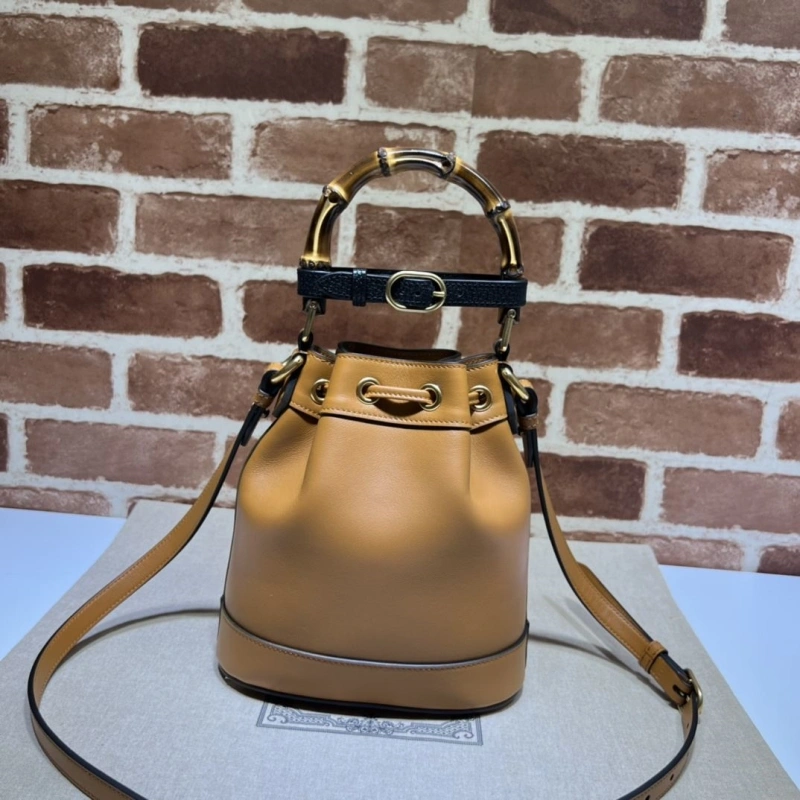 Gvc*1 bucket bags 4036b-0519