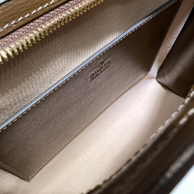 Gvc*1 clutch bags 4036b-0670