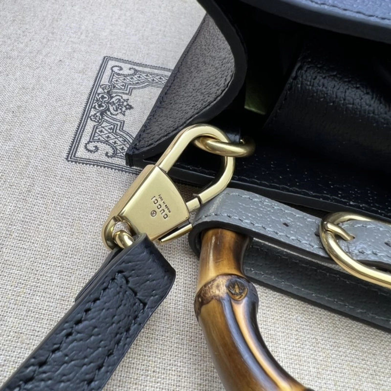 Gvc*1 top handle bags 4036b-0678