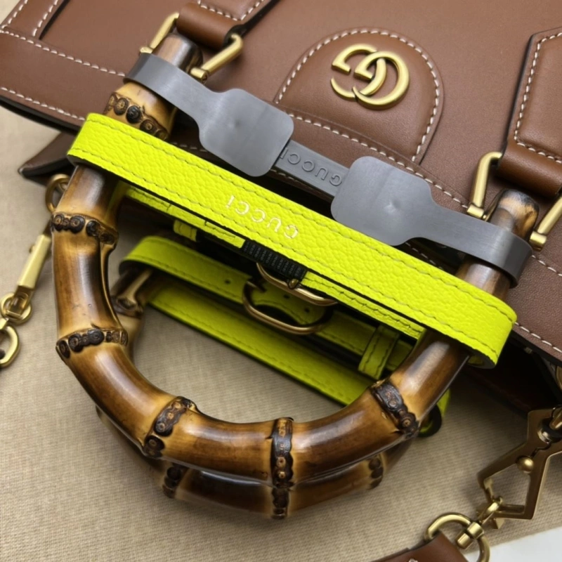 Gvc*1 top handle bags 4036b-0746