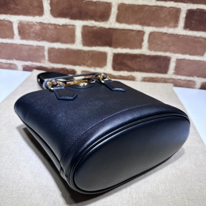 Gvc*1 bucket bags 4036b-0821