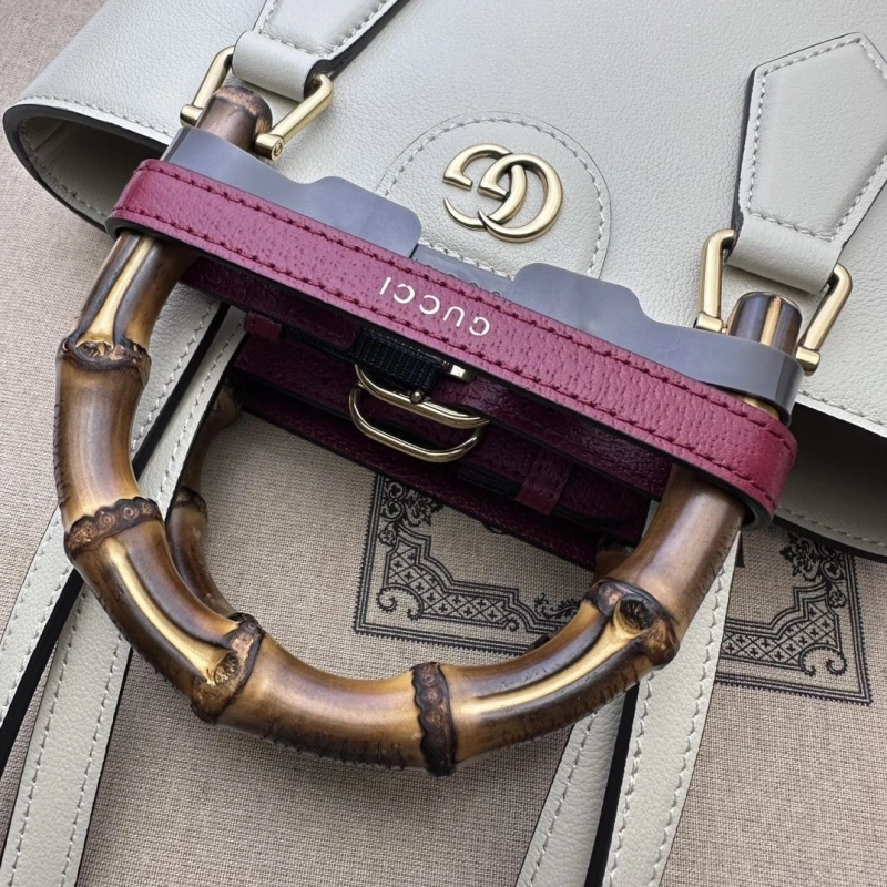 Gvc*1 bucket bags 4036b-0822