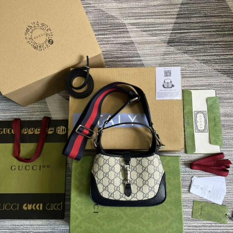 Gvc*1 top handle bags 4036c-0367