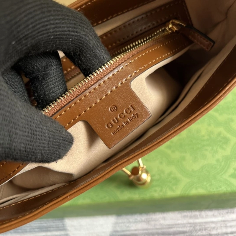 Gvc*1 top handle bags 4036c-0708