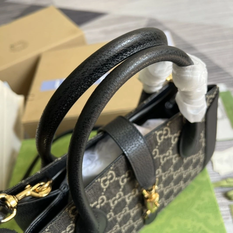 Gvc*1 top handle bags 4036c-0726