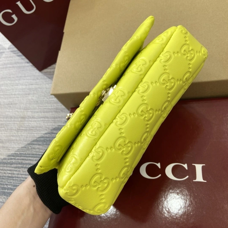 Gvc*1 top handle bags 4036c-2100