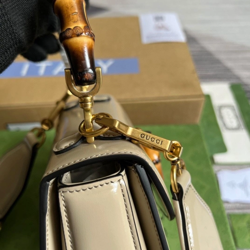 Gvc*1 top handle bags 4036c-2345