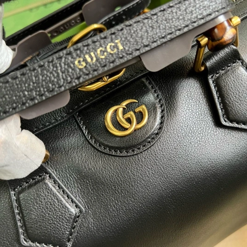 Gvc*1 top handle bags 4036c-2775
