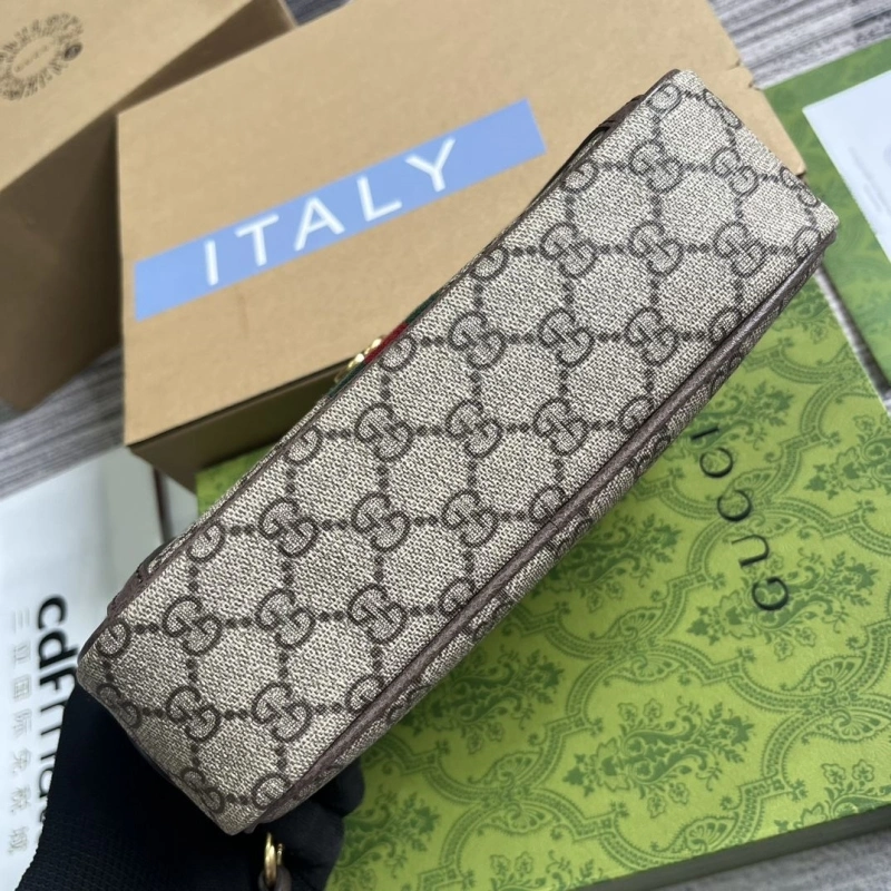 Gvc*1 clutch bags 4036c-2932