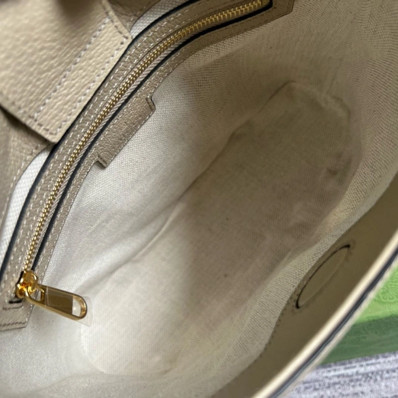 Gvc*1 top handle bags 4036c-3083