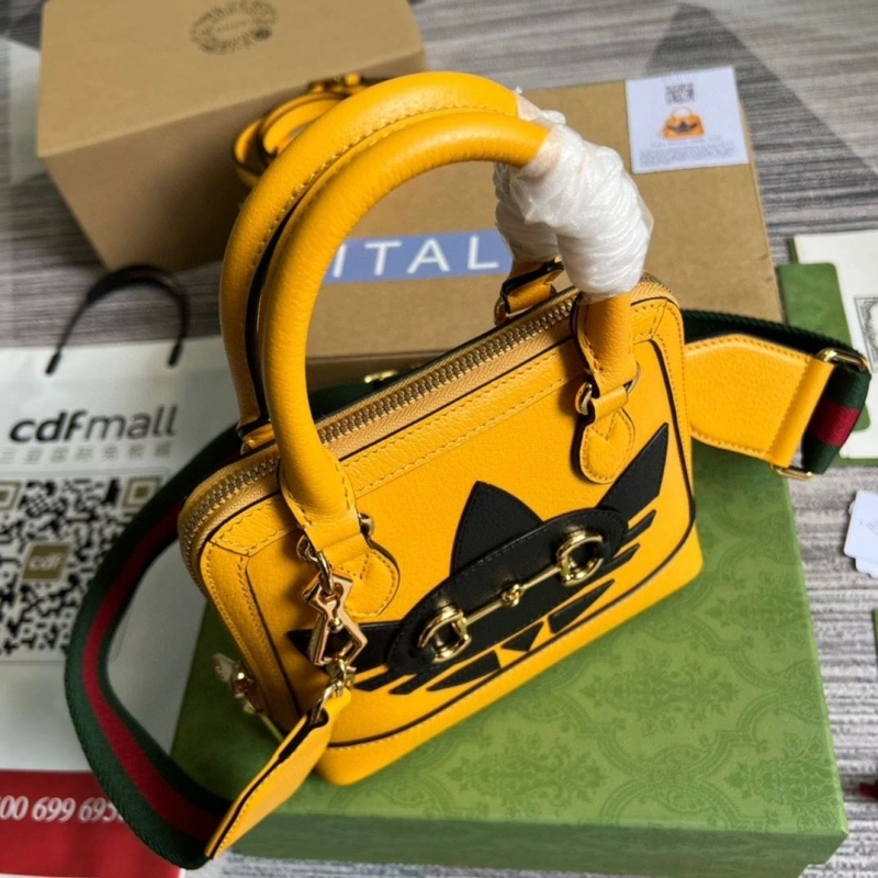 Gvc*1 top handle bags 4036c-3107