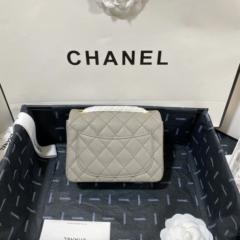 Ch**el wallets 4046h-0159