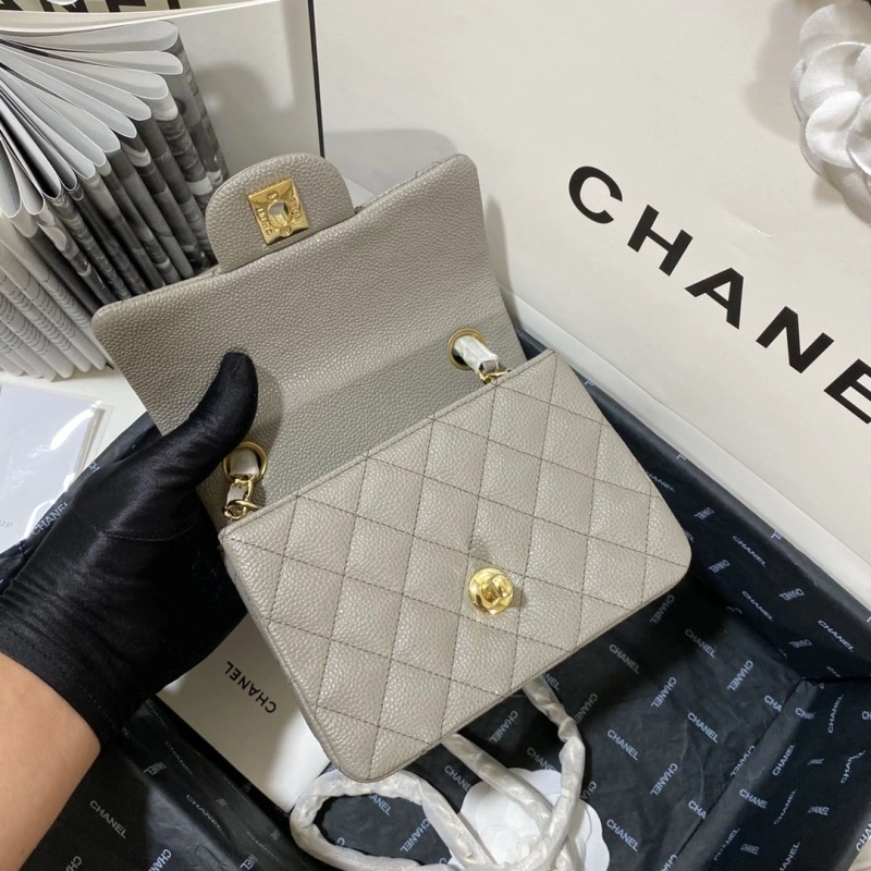 Ch**el wallets 4046h-0159