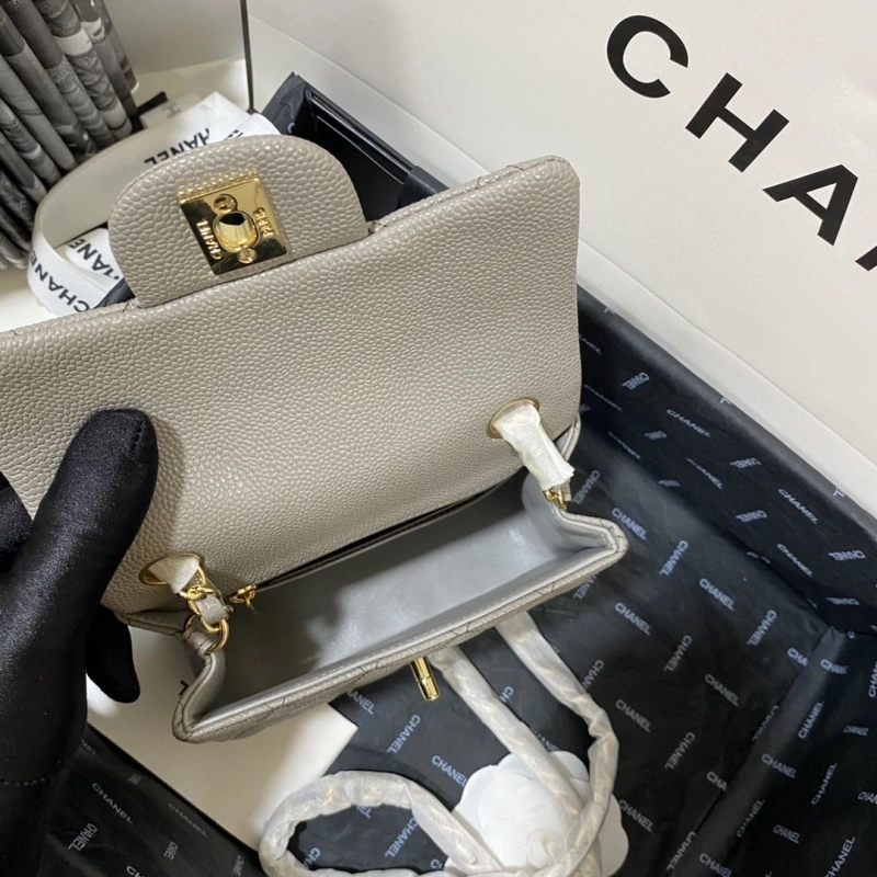 Ch**el wallets 4046h-0159