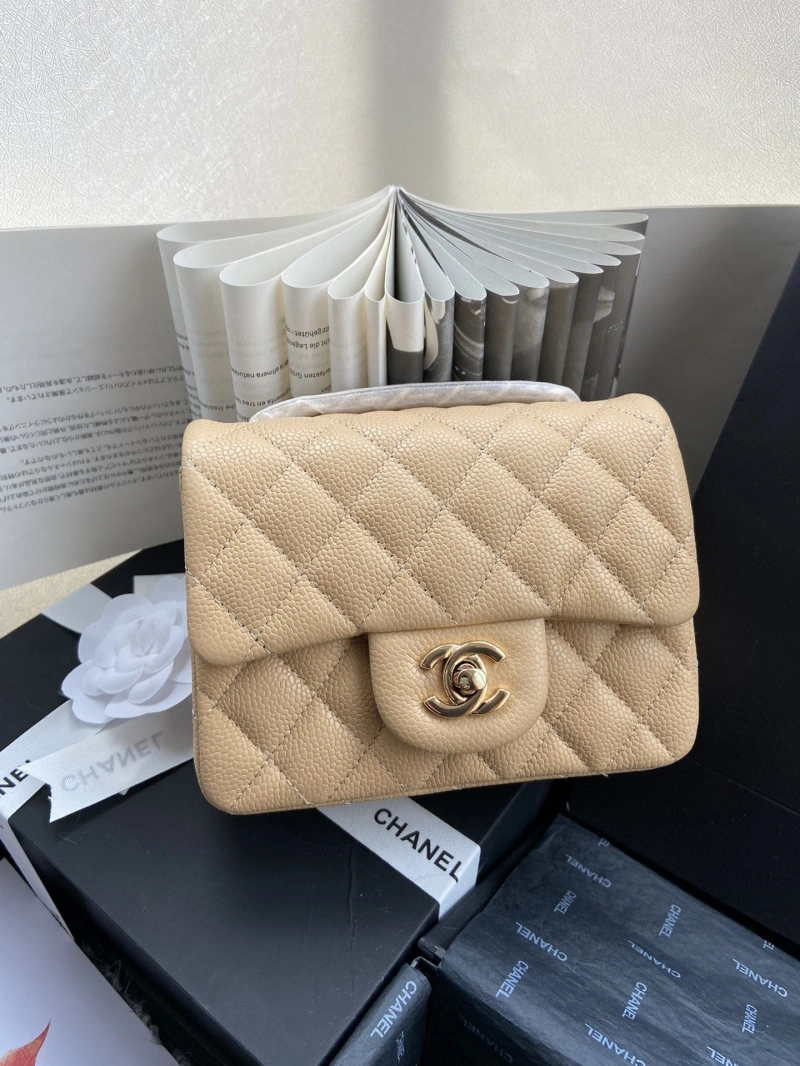 Ch**el wallets 4046h-0161