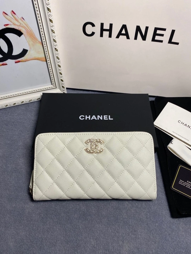 Ch**el wallets 4046h-0167