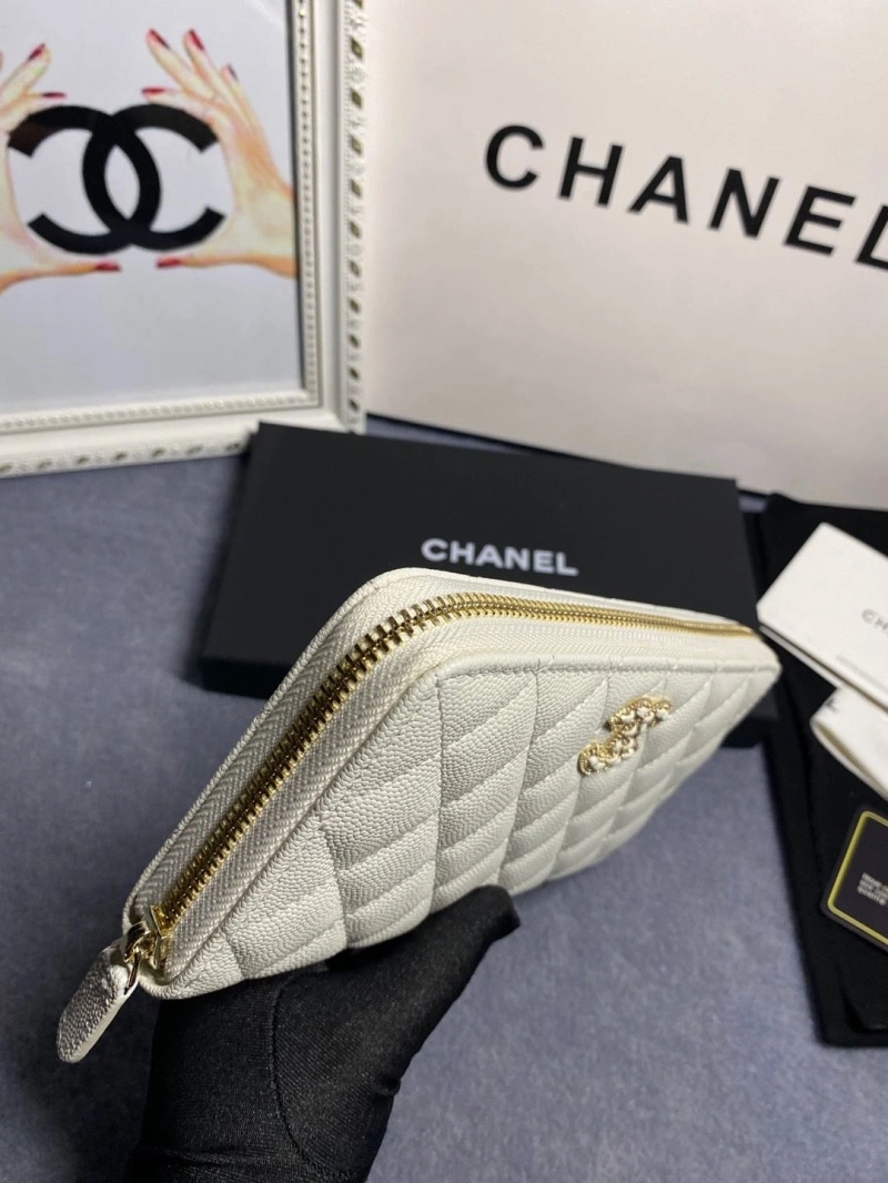 Ch**el wallets 4046h-0167