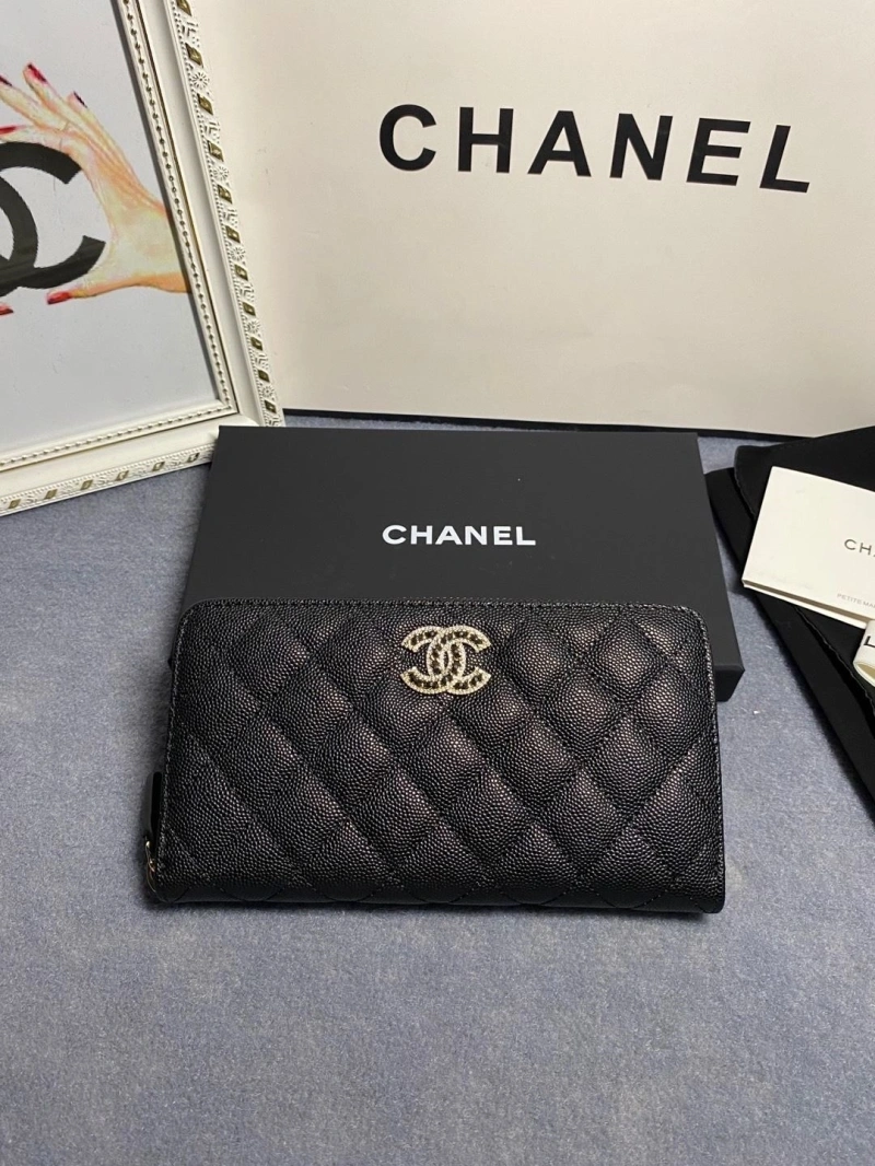 Ch**el wallets 4046h-0170