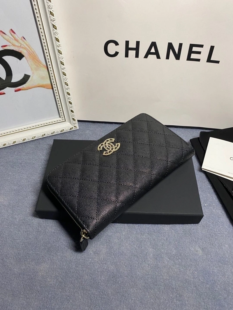 Ch**el wallets 4046h-0170