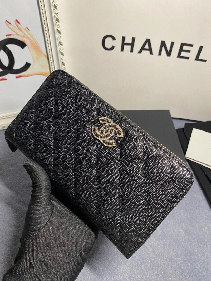Ch**el wallets 4046h-0170