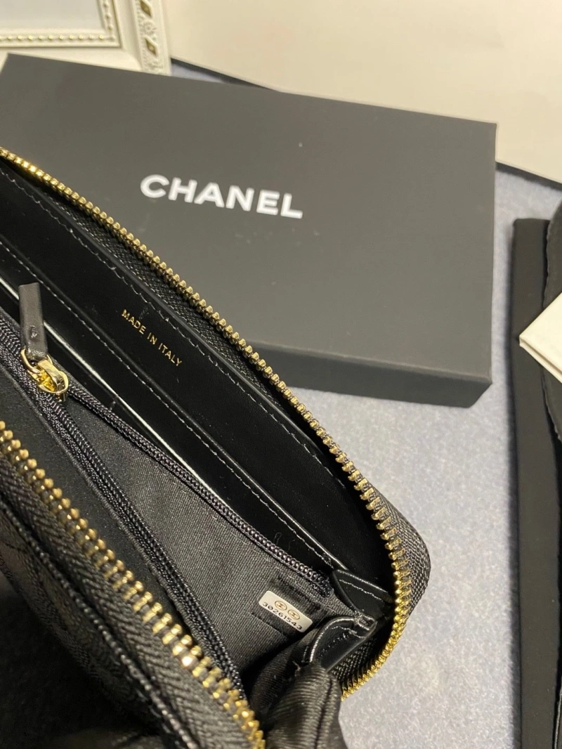Ch**el wallets 4046h-0170
