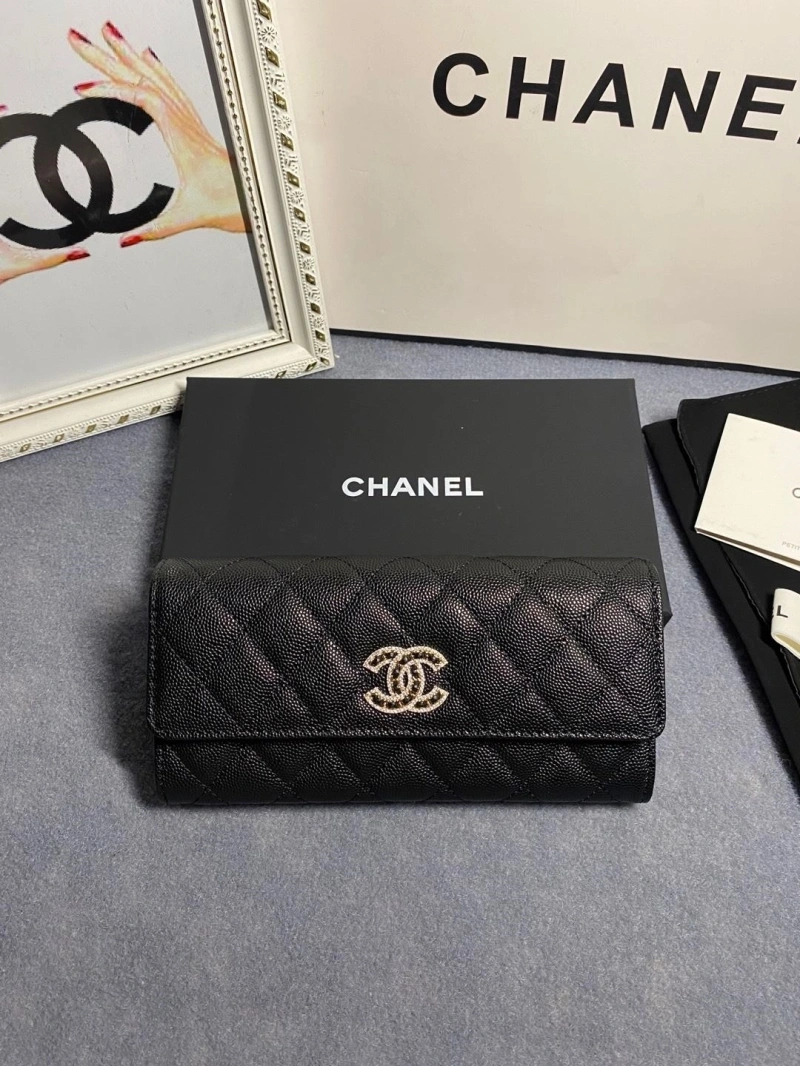 Ch**el wallets 4046h-0174