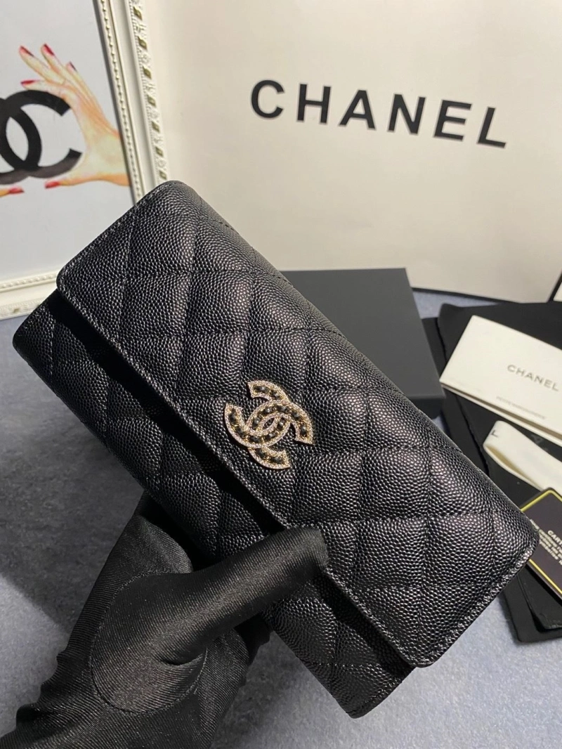 Ch**el wallets 4046h-0174