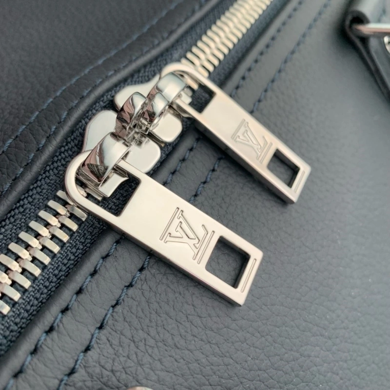 LV Travel Bags 4048A-0016