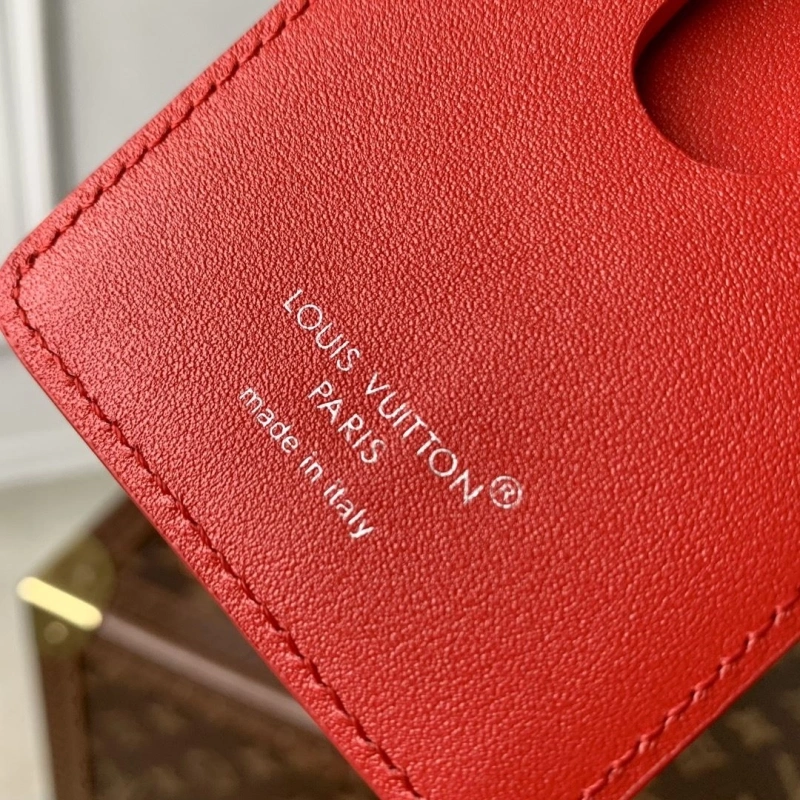 LV Wallets 4048A-0068
