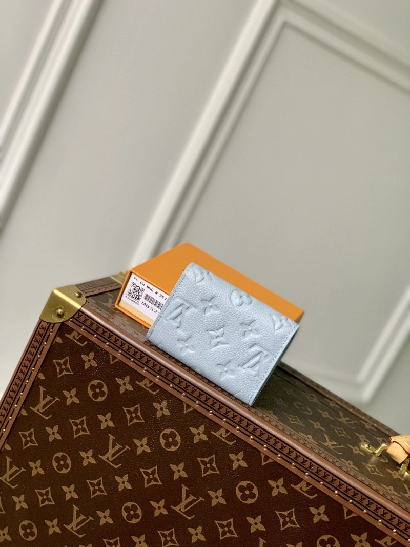 LV Wallets 4048G-0005