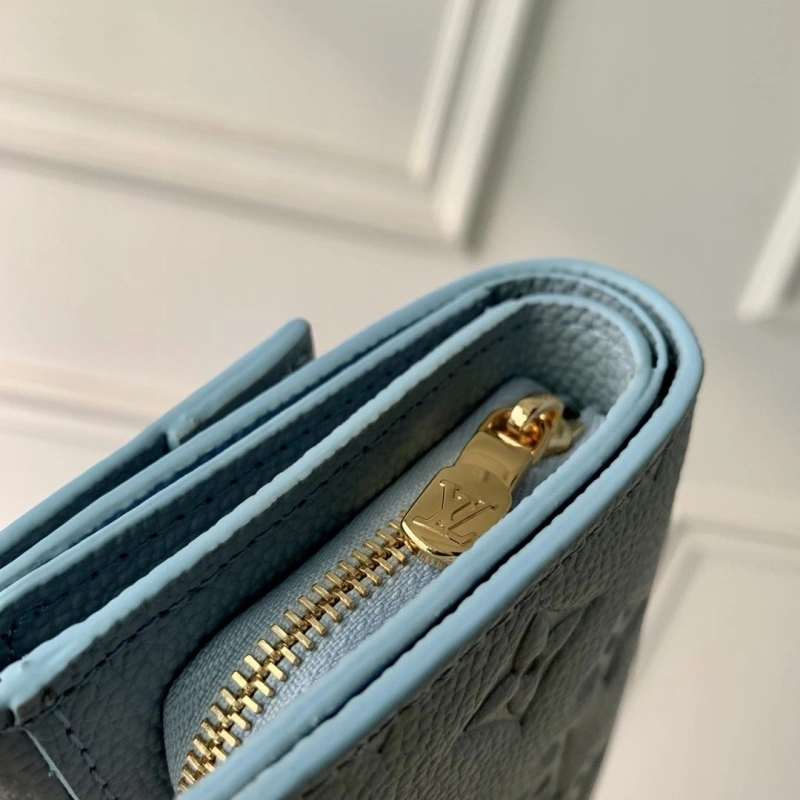 LV Wallets 4048G-0014