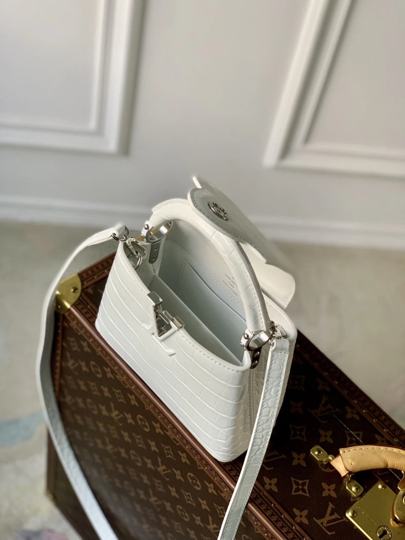 LV Capucines Bags 4048G-0024