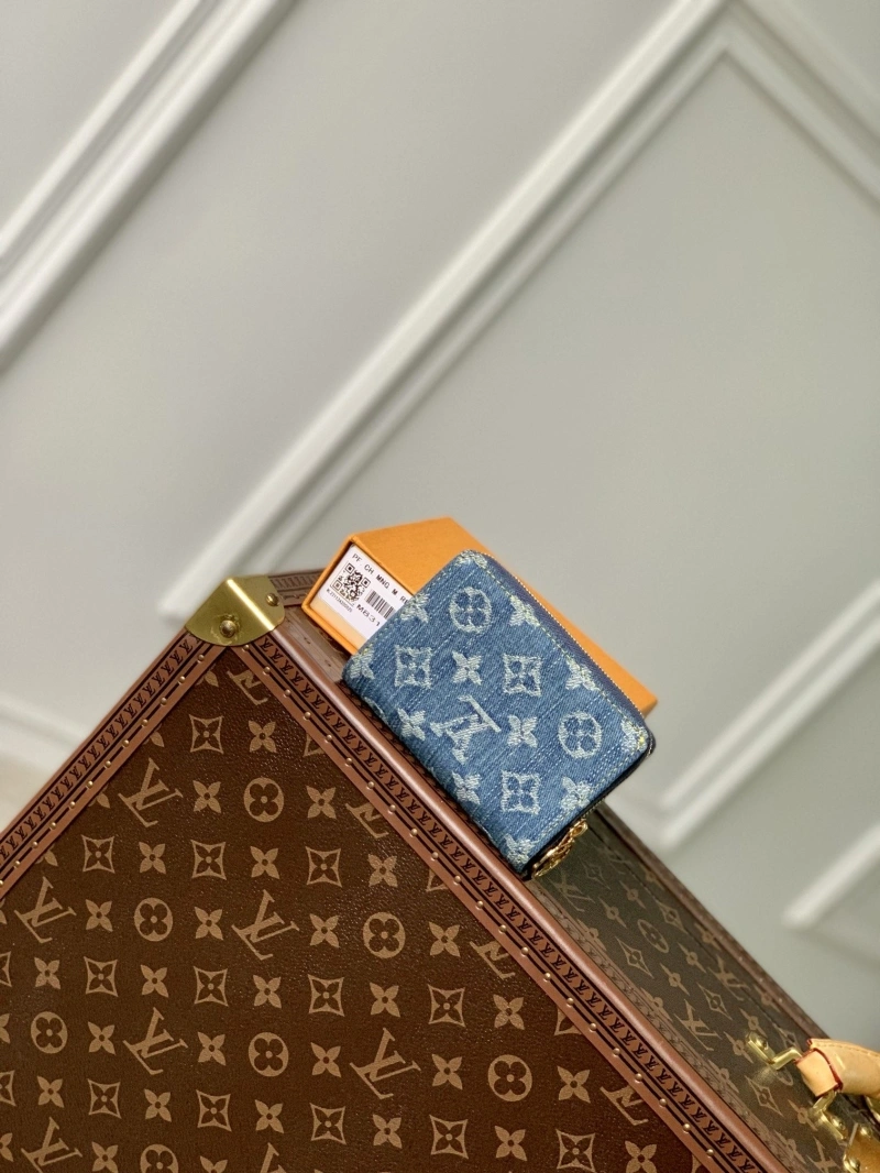 LV Wallets 4048G-0040