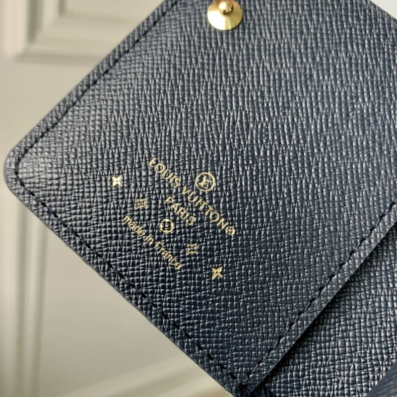 LV Wallets 4048G-0040