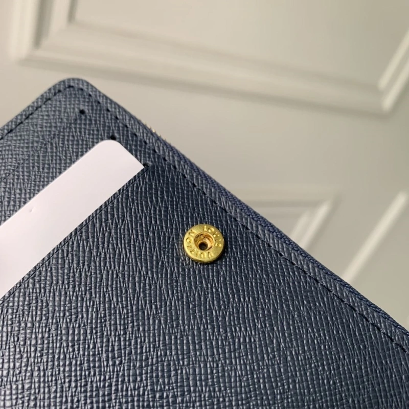 LV Wallets 4048G-0040