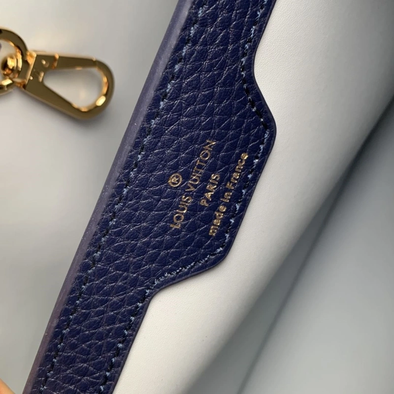 LV Capucines Bags 4048G-0061