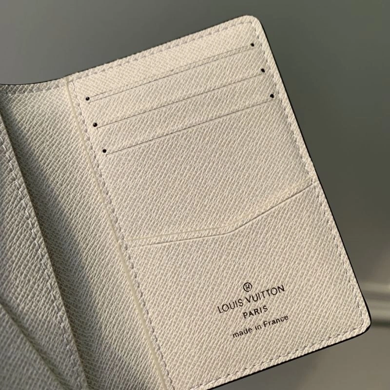 LV Wallets 4048H-0013