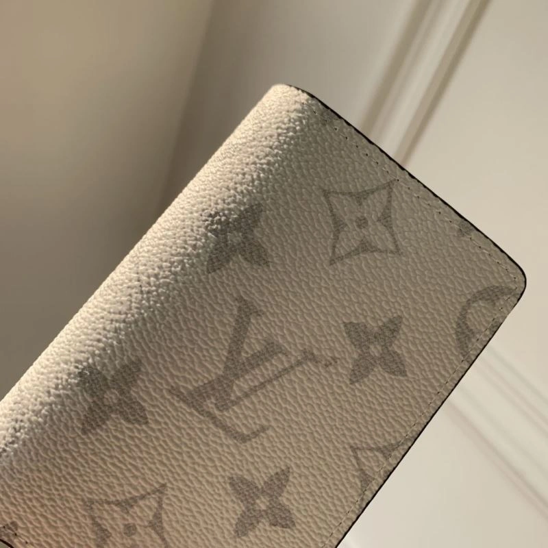 LV Wallets 4048H-0013