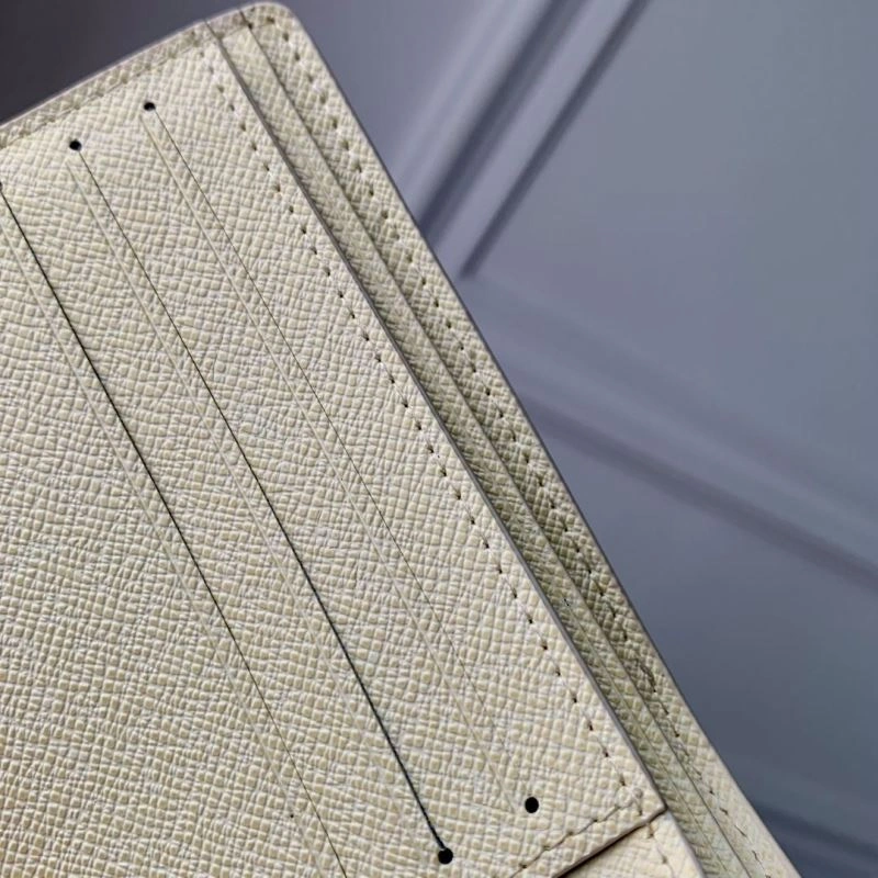 LV Wallets 4048H-0072