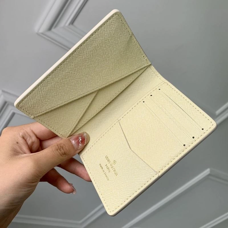 LV Wallets 4048H-0074