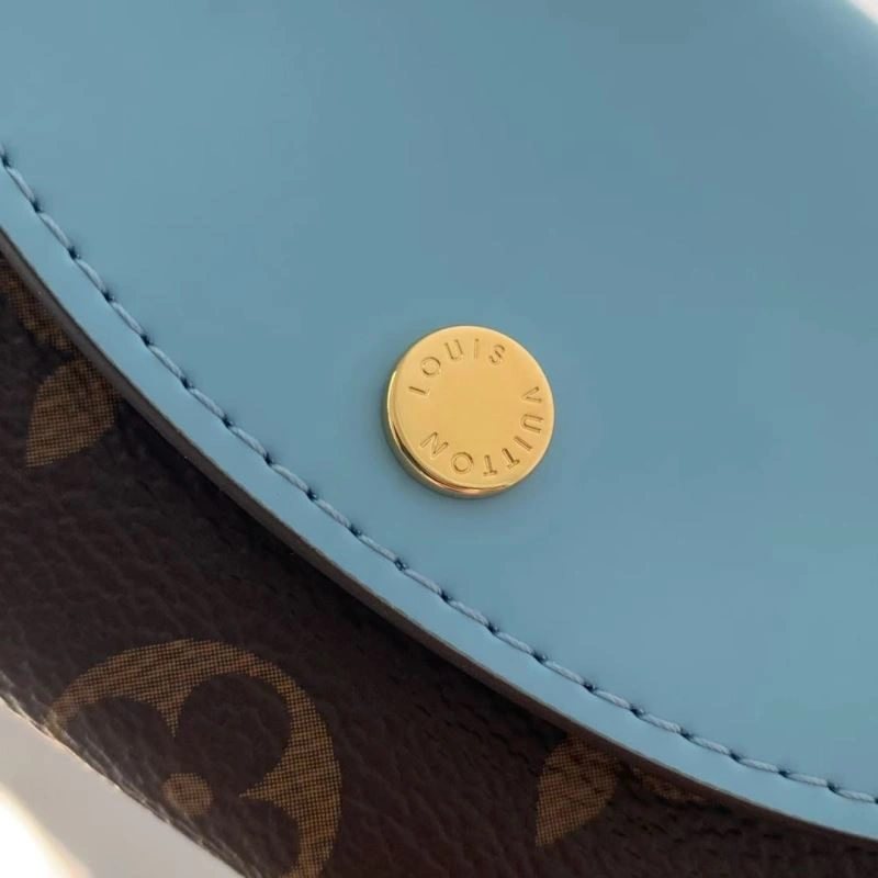 LV Wallets 4048H-0111