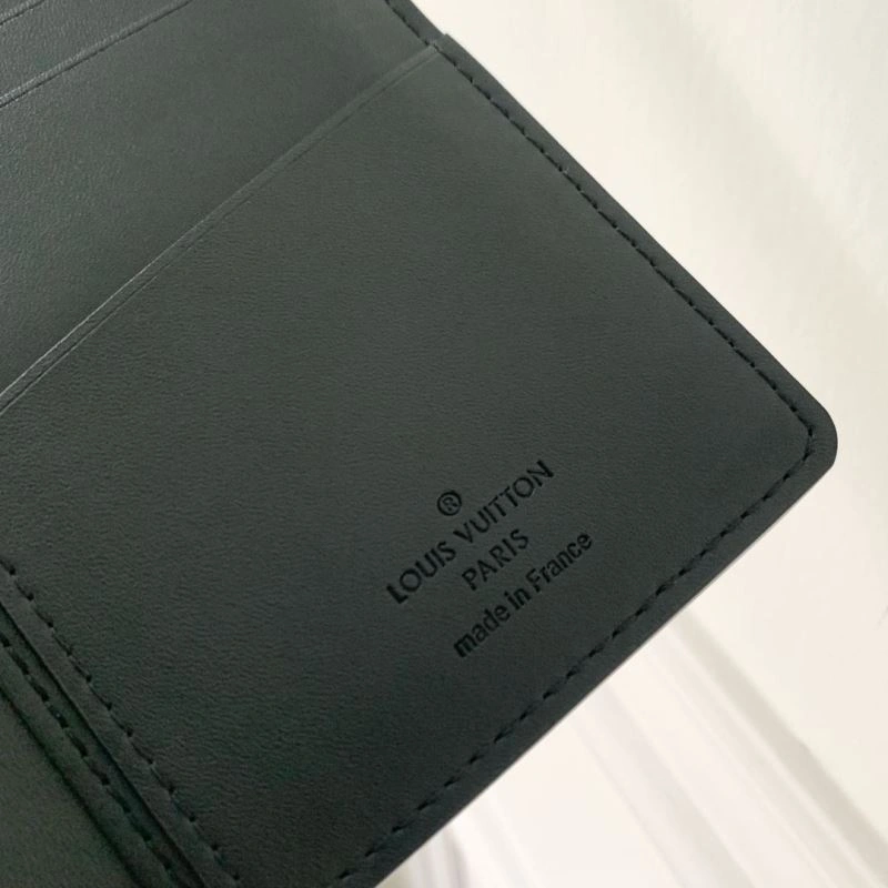 LV Wallets 4048H-0136