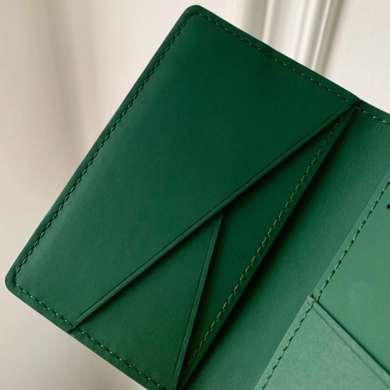 LV Wallets 4048H-0155