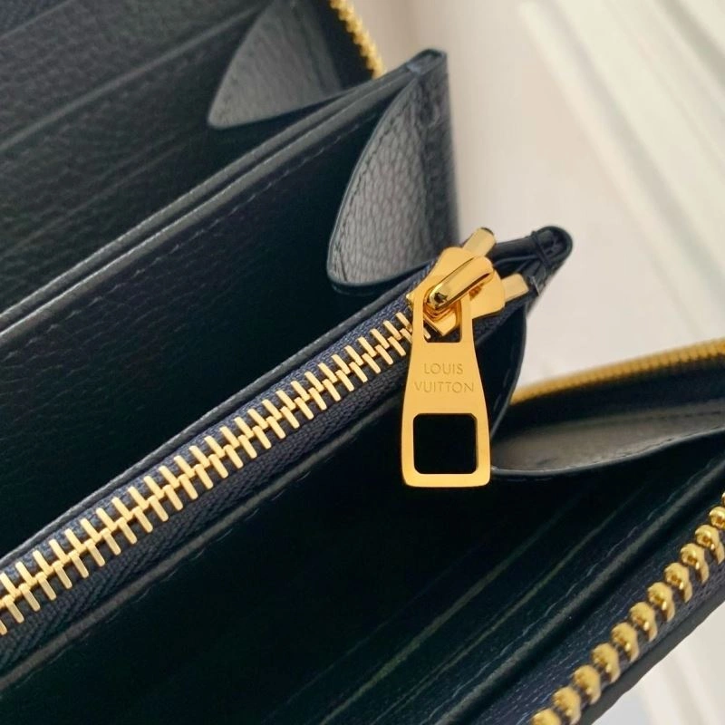 LV Wallets 4048H-0157