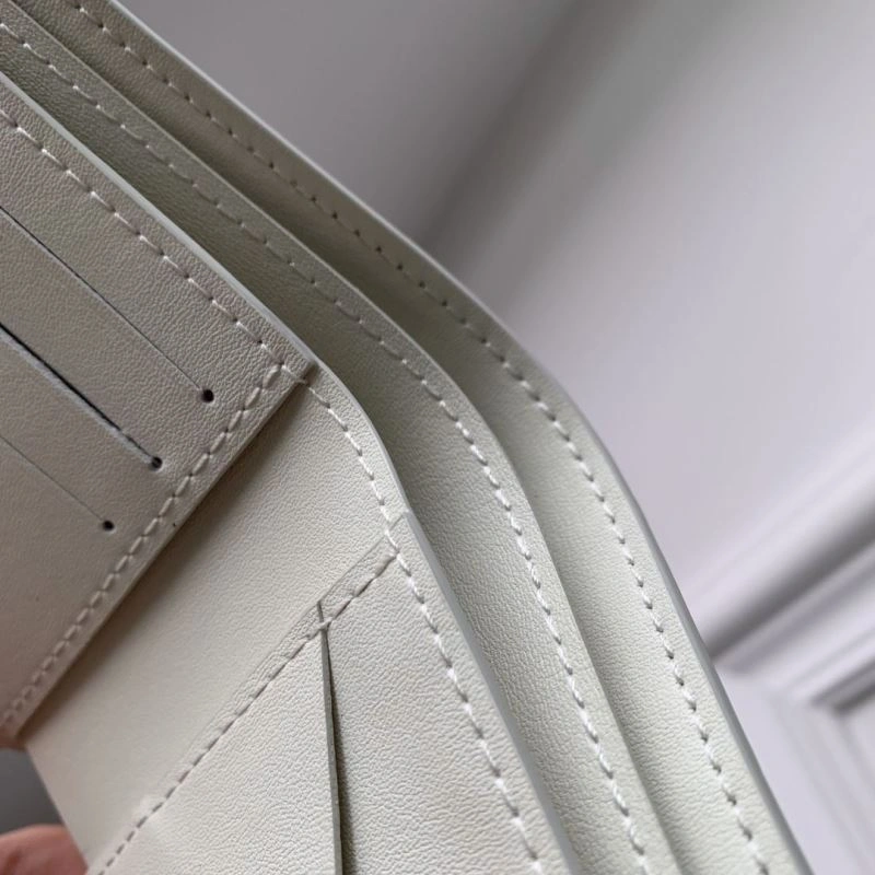 LV Wallets 4048H-0165
