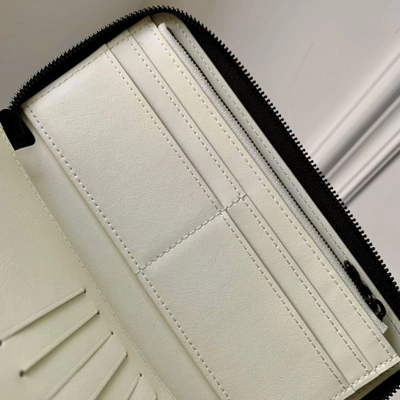 LV Wallets 4048H-0169