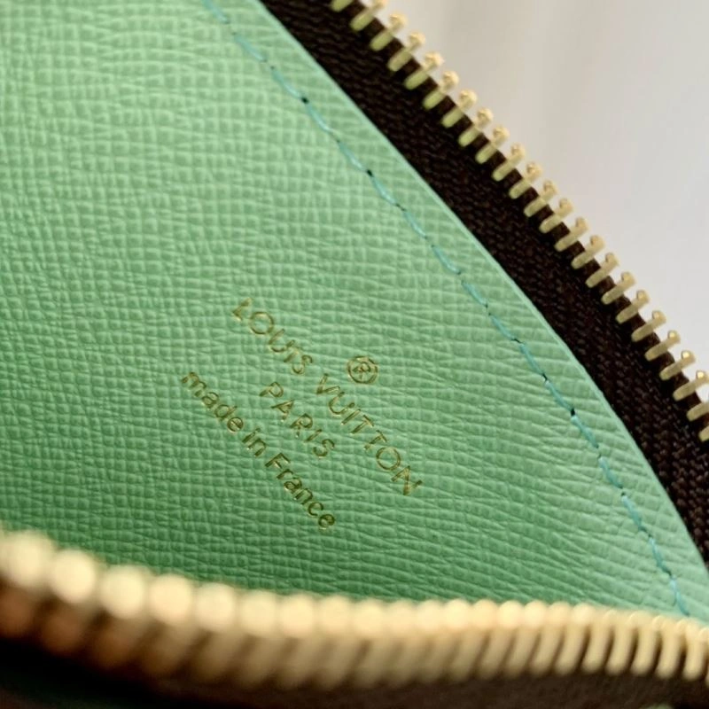 LV Wallets 4048H-0181