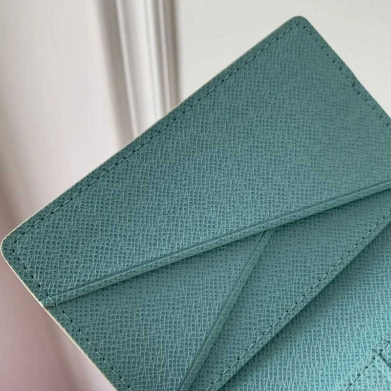 LV Wallets 4048H-0182